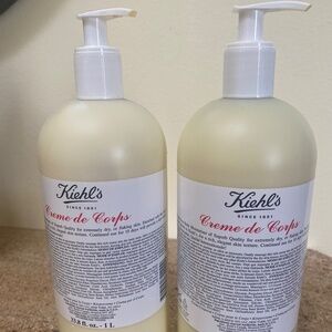 Kiehl’s Creme de Corps lotion Set of 2